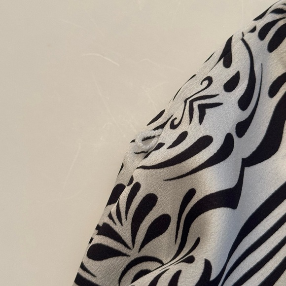 LOFT Sleeveless Tile Print Midi Dress Women’s XL NWT Black & White Ruffle Hem - Picture 12 of 12